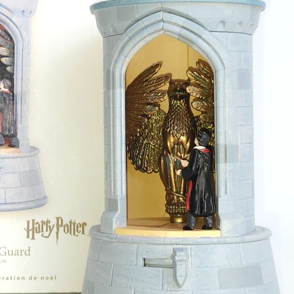 Hallmark Ornament 2008 The Gargoyle Guard With Original Box HARRY POTTER - Picture 8 of 8